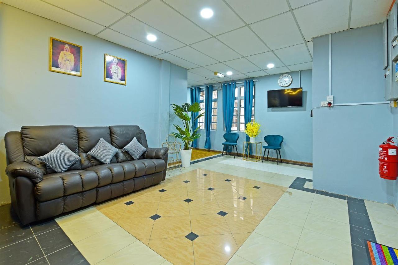 Oyo 90672 De Paradise Turtle Hotel Kerteh Ngoại thất bức ảnh