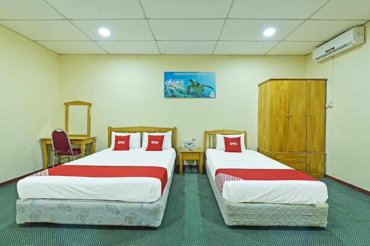 Oyo 90672 De Paradise Turtle Hotel Kerteh Ngoại thất bức ảnh