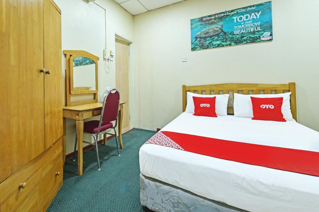 Oyo 90672 De Paradise Turtle Hotel Kerteh Ngoại thất bức ảnh