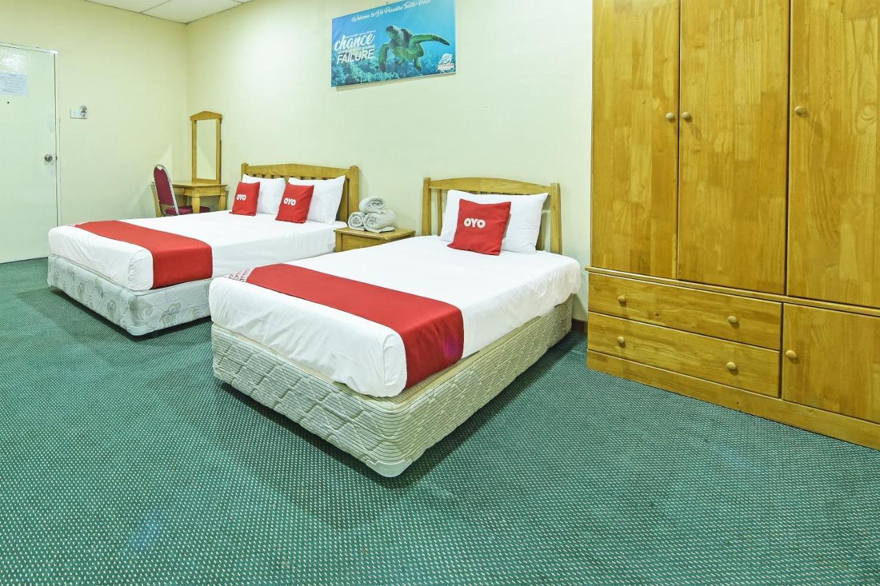 Oyo 90672 De Paradise Turtle Hotel Kerteh Ngoại thất bức ảnh