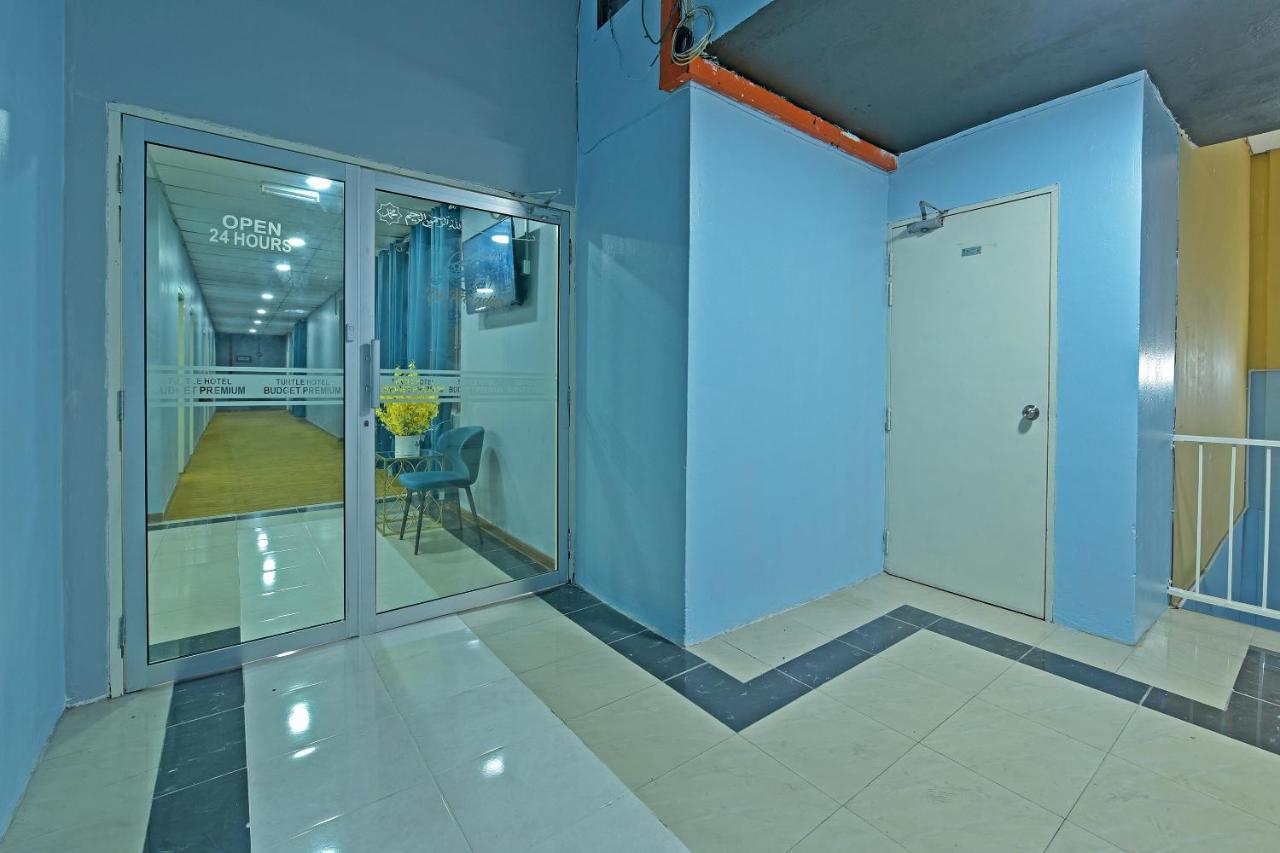 Oyo 90672 De Paradise Turtle Hotel Kerteh Ngoại thất bức ảnh