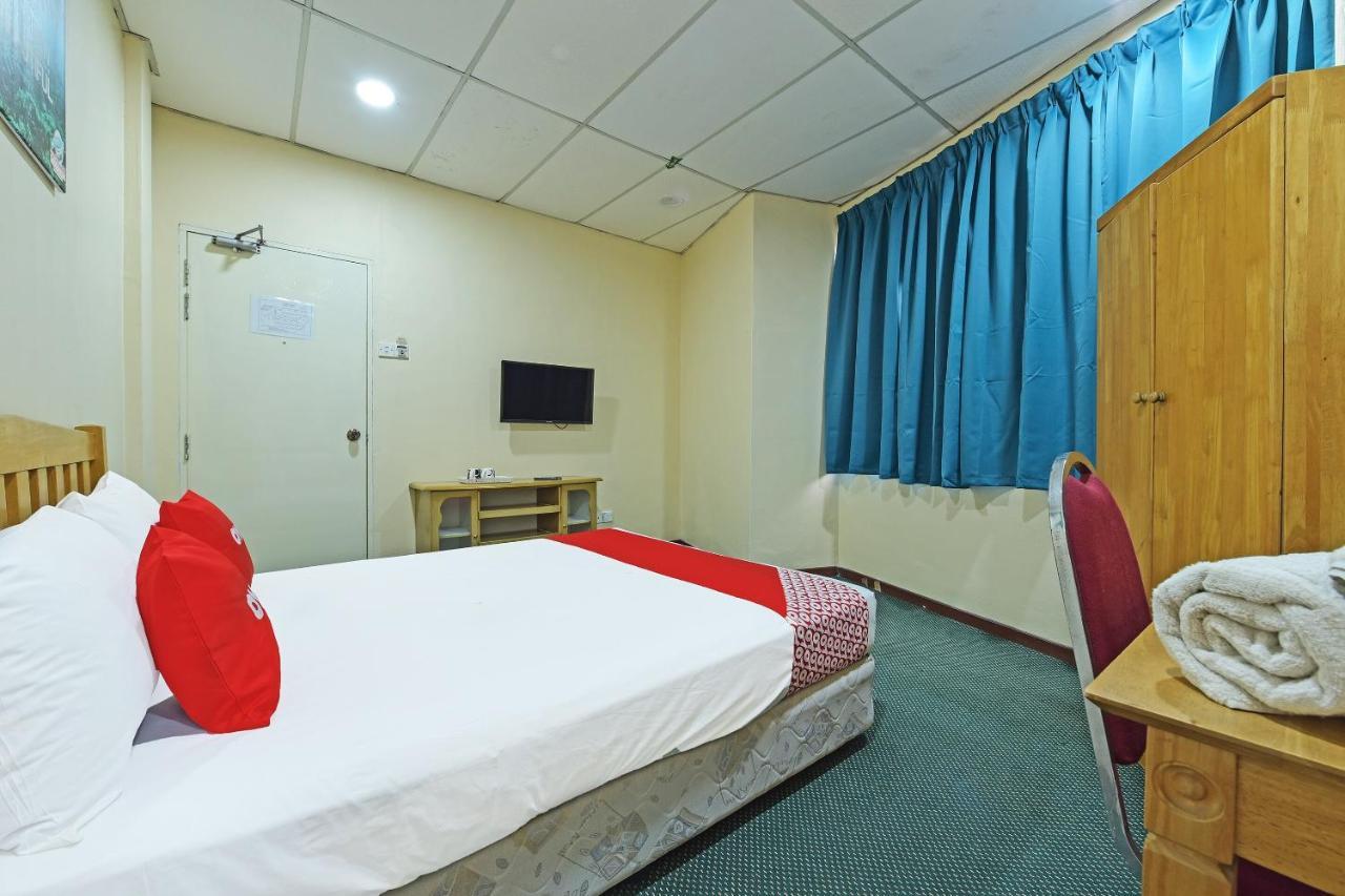 Oyo 90672 De Paradise Turtle Hotel Kerteh Ngoại thất bức ảnh