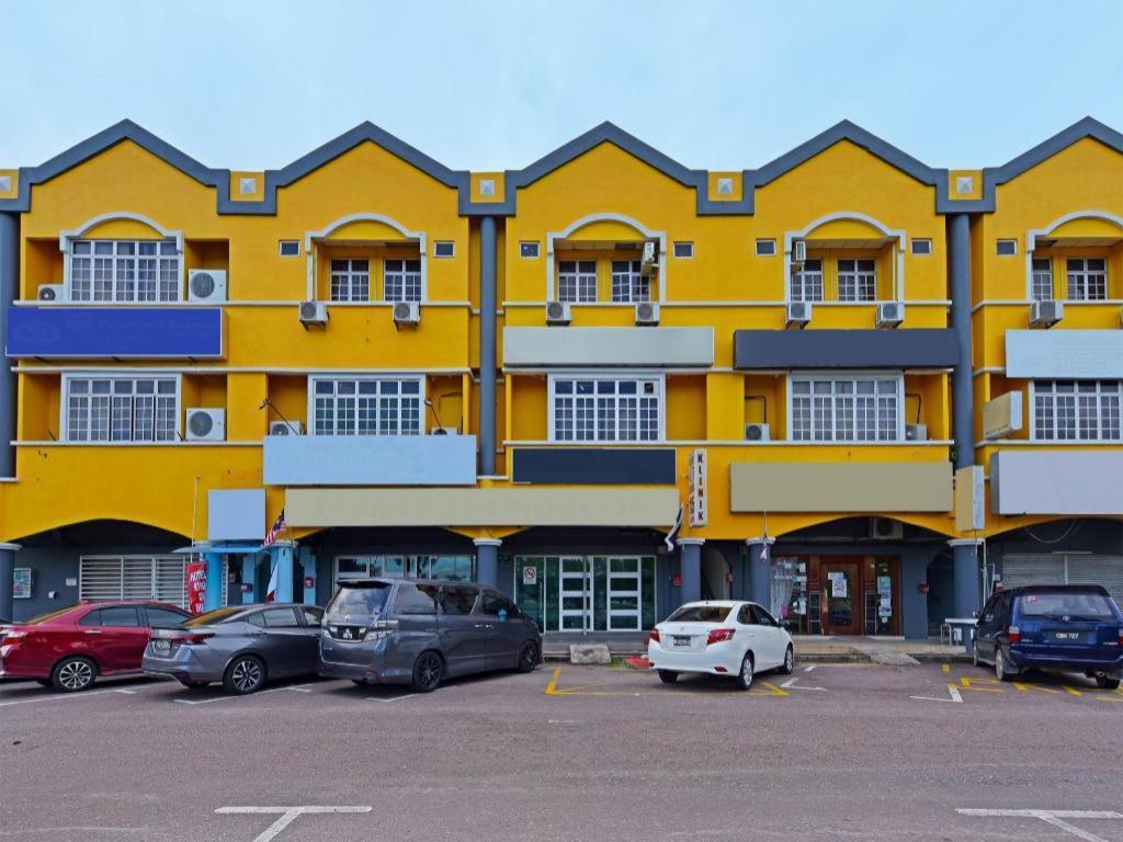 Oyo 90672 De Paradise Turtle Hotel Kerteh Ngoại thất bức ảnh